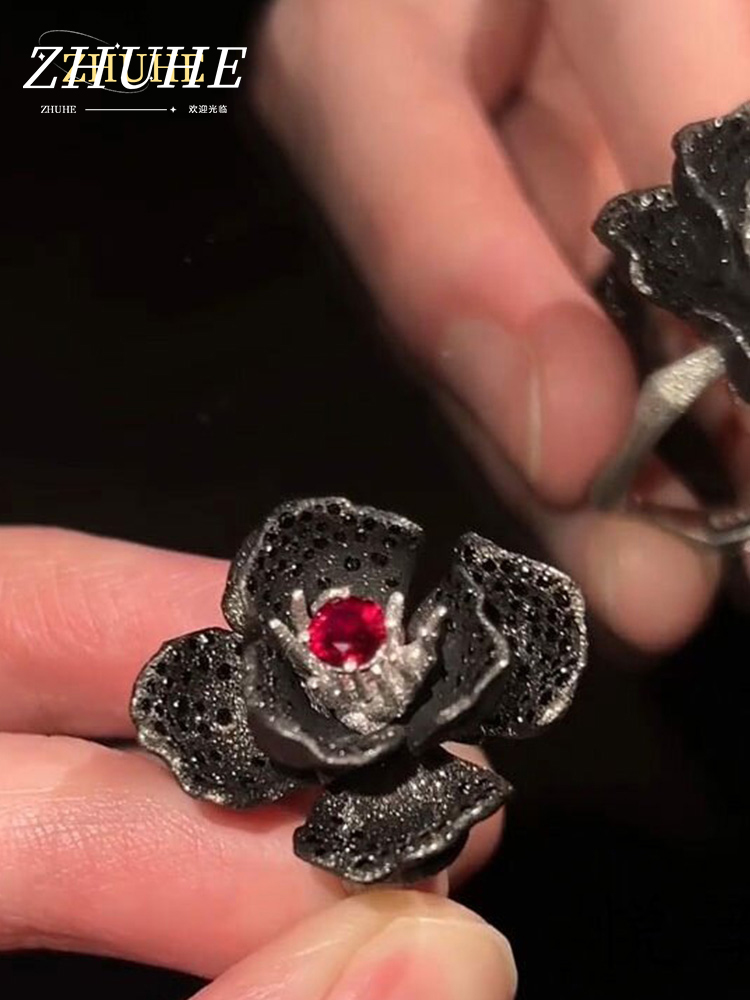 Antique Dark Floral Red Centra - огляд і ціна Men'S Victorian Accessories