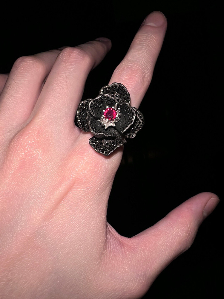 Antique Dark Floral Red Centra - огляд і ціна Men'S Victorian Accessories