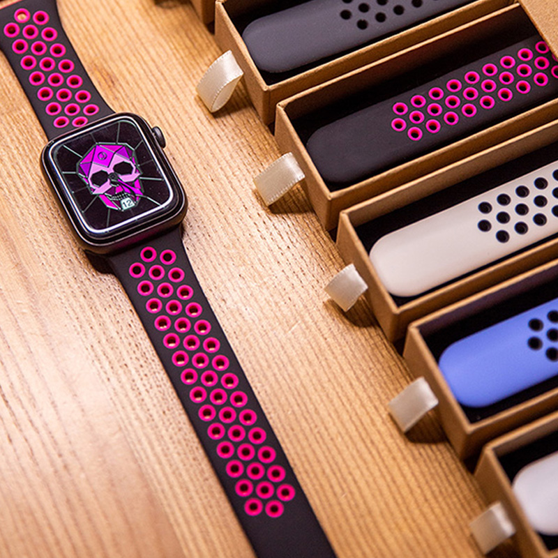 Silicone Strap For Apple Watch - огляд і ціна Men'S Accessories Nike