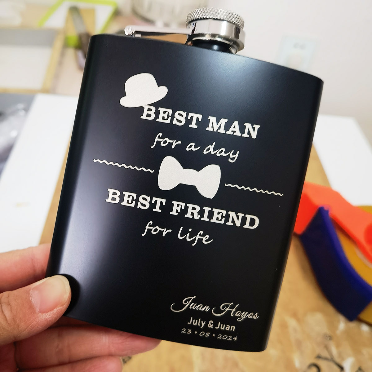 Custom Engraved Flask for Men  - огляд і ціна Flask Stainless Steel